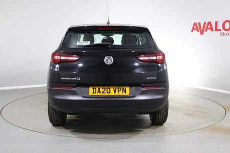 Vauxhall Grandland X SE Image 9