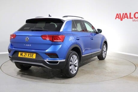 Volkswagen T-Roc DESIGN TSI Image 11