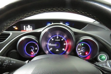 Honda Civic I-DTEC SPORT NAVI Image 16