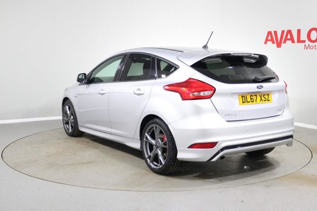 Ford Focus ST-LINE X Image 8