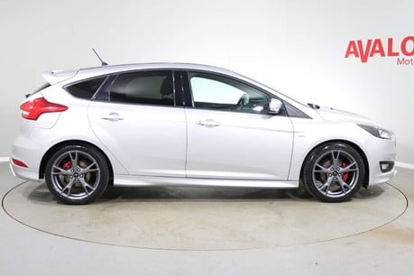 Ford Focus ST-LINE X Image 12