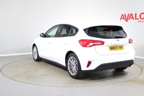 Ford Focus TITANIUM X Image 9