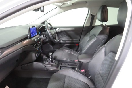 Ford Focus TITANIUM X Image 27