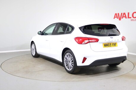 Ford Focus TITANIUM X Image 9