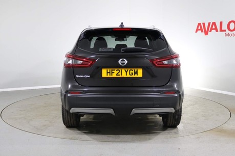 Nissan Qashqai DIG-T TEKNA DCT Image 9