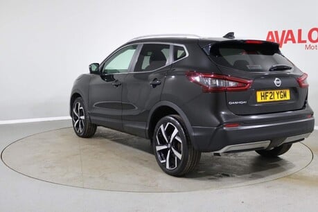 Nissan Qashqai DIG-T TEKNA DCT Image 8