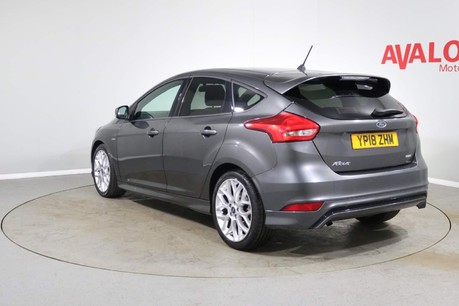 Ford Focus ST-LINE Image 8