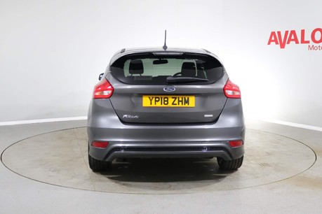 Ford Focus ST-LINE Image 9