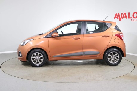 Hyundai i10 PREMIUM Image 4