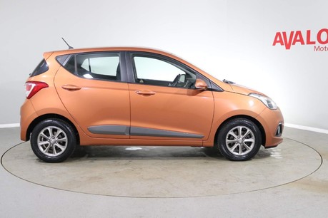 Hyundai i10 PREMIUM Image 12