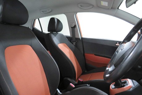 Hyundai i10 PREMIUM Image 26