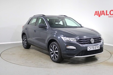 Volkswagen T-Roc SE TSI Image 1