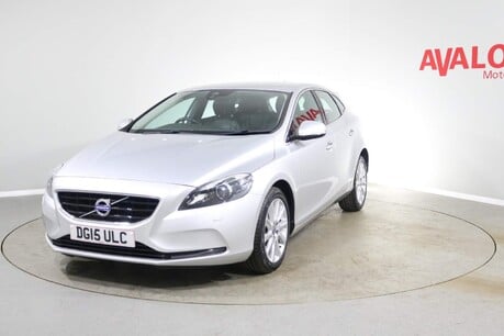 Volvo V40 D4 SE LUX NAV Image 6