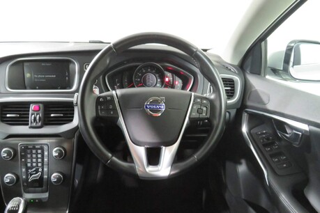 Volvo V40 D4 SE LUX NAV Image 31