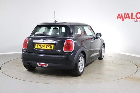 Mini Hatch ONE Image 10