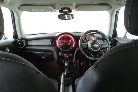 Mini Hatch ONE Image 17