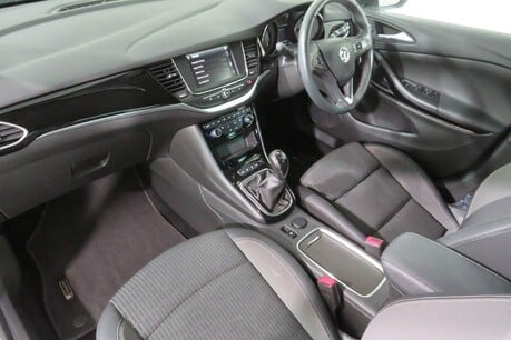 Vauxhall Astra GRIFFIN EDITION Image 35