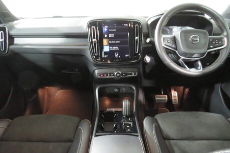 Volvo XC40 D4 R-DESIGN AWD Image 18