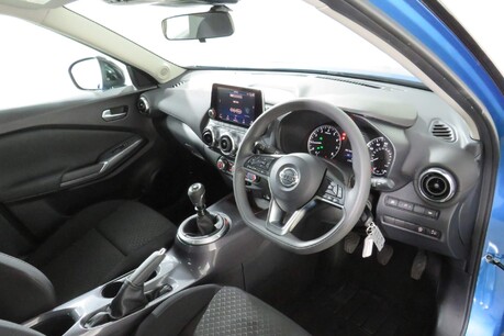 Nissan Juke DIG-T ACENTA Image 3