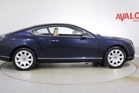 Bentley Continental GT Image 9