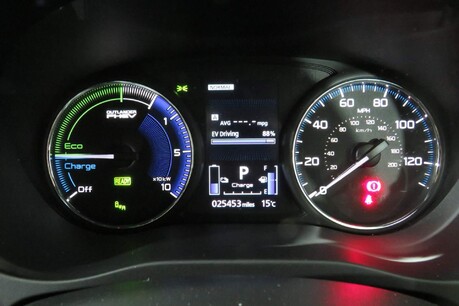 Mitsubishi Outlander PHEV 4H Image 18