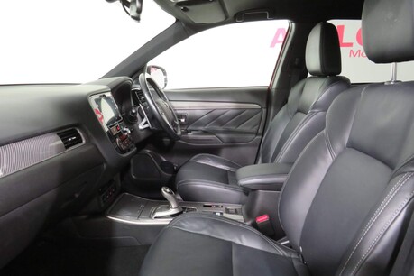 Mitsubishi Outlander PHEV 4H Image 42