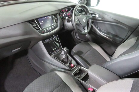 Vauxhall Grandland X SPORT NAV S/S Image 3