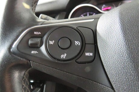 Vauxhall Grandland X SPORT NAV S/S Image 38