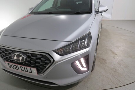 Hyundai IONIQ PREMIUM SE MHEV Image 13