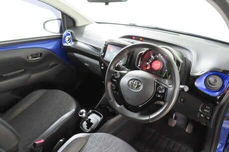 Toyota Aygo VVT-I X-CLUSIV X-SHIFT Image 3