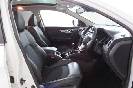 Nissan Qashqai DCI TEKNA Image 37