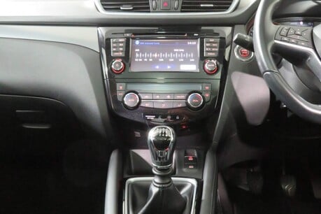 Nissan Qashqai DCI TEKNA Image 42