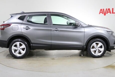 Nissan Qashqai DIG-T ACENTA PREMIUM Image 12