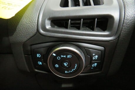 Ford Focus ZETEC Image 37