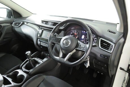 Nissan Qashqai DIG-T ACENTA PREMIUM Image 15