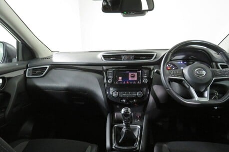 Nissan Qashqai DIG-T ACENTA PREMIUM Image 16