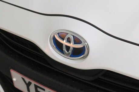 Toyota Yaris ICON FHEV Image 42