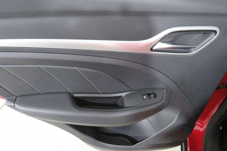 MG ZS EXCLUSIVE Image 37