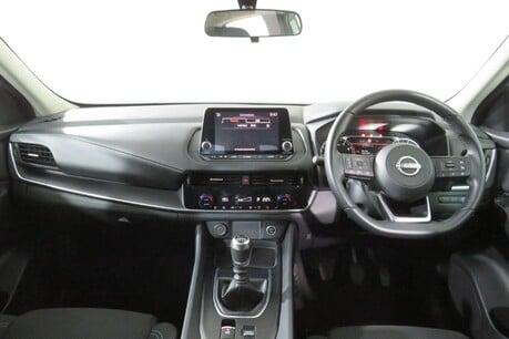 Nissan Qashqai DIG-T ACENTA PREMIUM MHEV Image 19