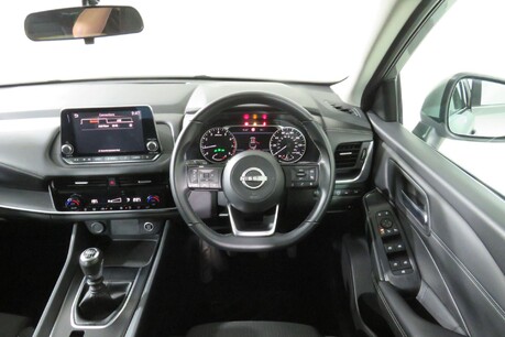 Nissan Qashqai DIG-T ACENTA PREMIUM MHEV Image 38