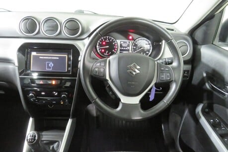 Suzuki Vitara SZ-T Image 16