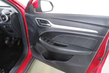 MG ZS EXCLUSIVE Image 26