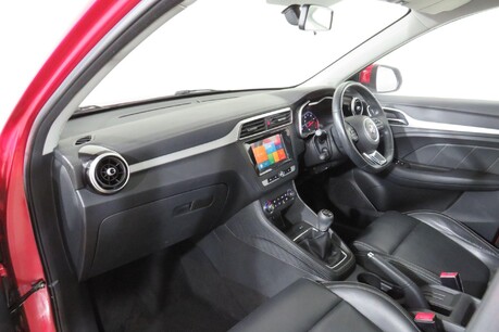 MG ZS EXCLUSIVE Image 22