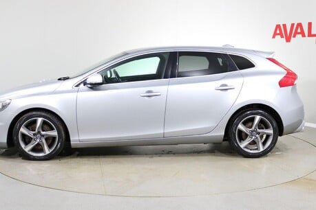 Volvo V40 D3 R-DESIGN Image 6