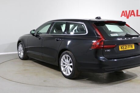 Volvo V90 B4 MOMENTUM MHEV Image 6