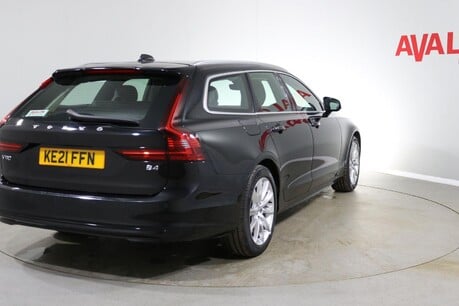 Volvo V90 B4 MOMENTUM MHEV Image 9