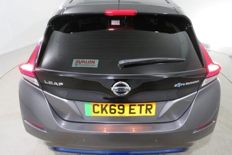 Nissan LEAF TEKNA Image 14