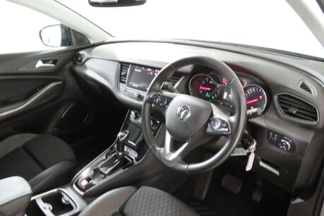 Vauxhall Grandland X SRI NAV Image 15