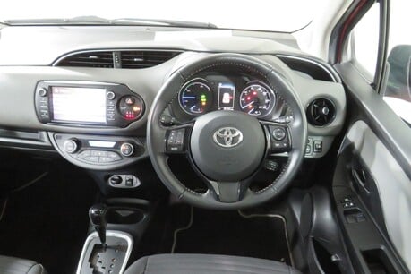 Toyota Yaris VVT-I ICON TECH Image 39