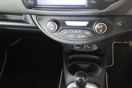 Toyota Yaris VVT-I ICON TECH Image 28